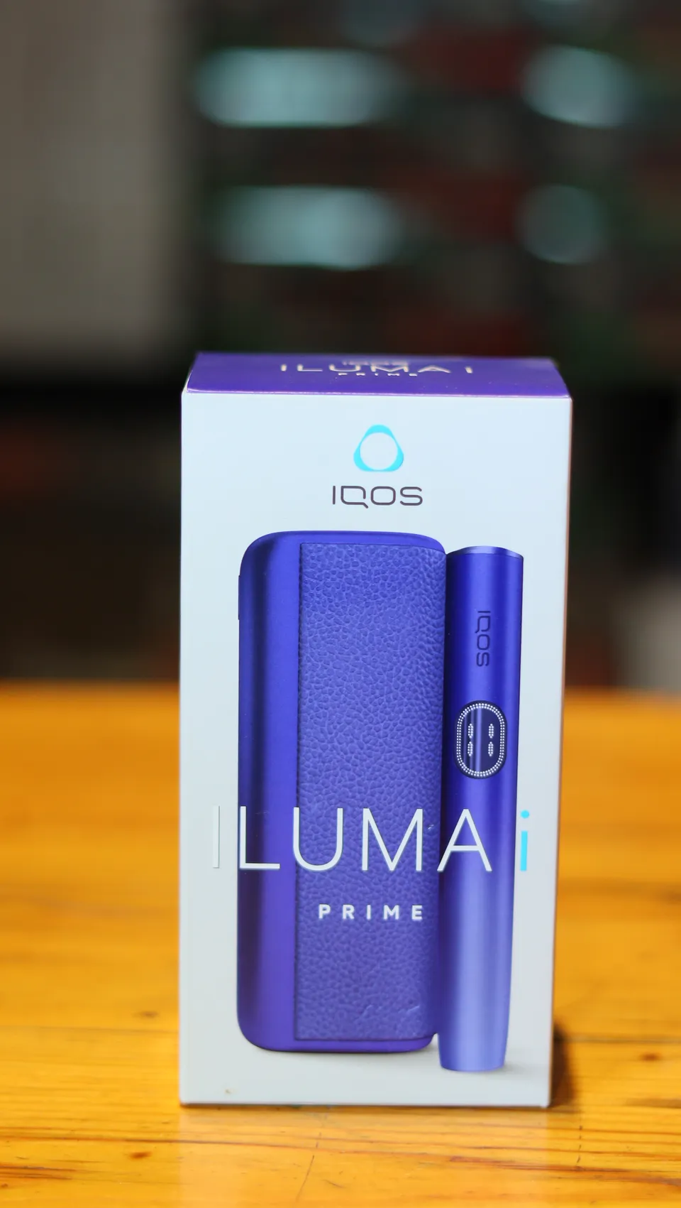 IQOS ILUMA Prime بنفسجي مع الجهاز